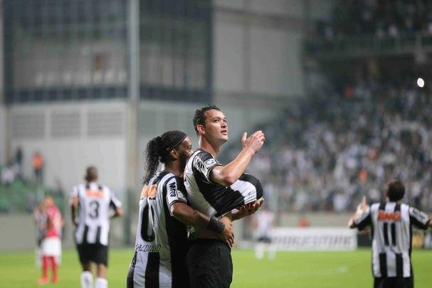 Rver defendeu o Atltico em 177 jogos, com 22 gols marcados