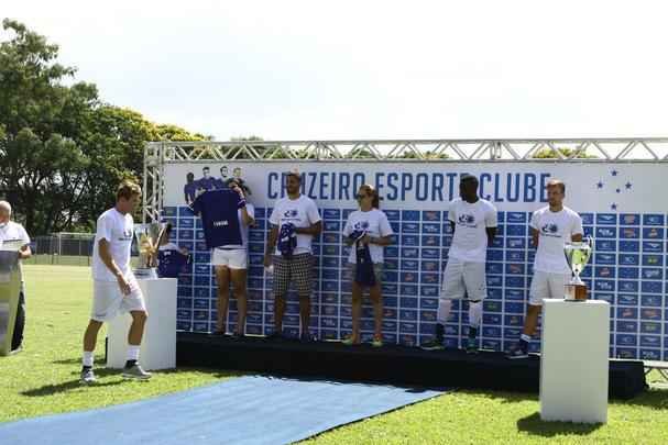 Em evento na Toca da Raposa I aberto para scios, clube apresentou Leandro Damio, Joel, Fabiano e Seymour