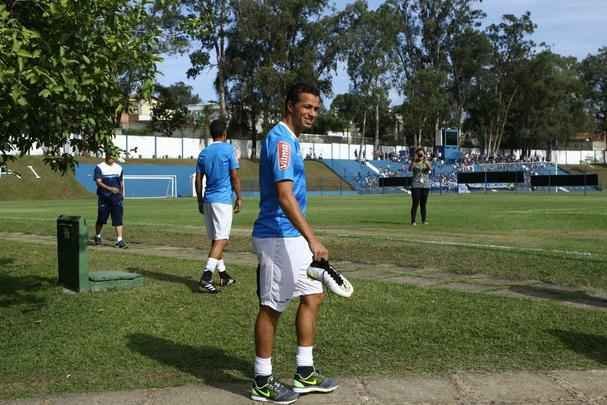 Em atividade realizada na Toca da Raposa I, Marcelo Oliveira esboou formao para incio da temporada