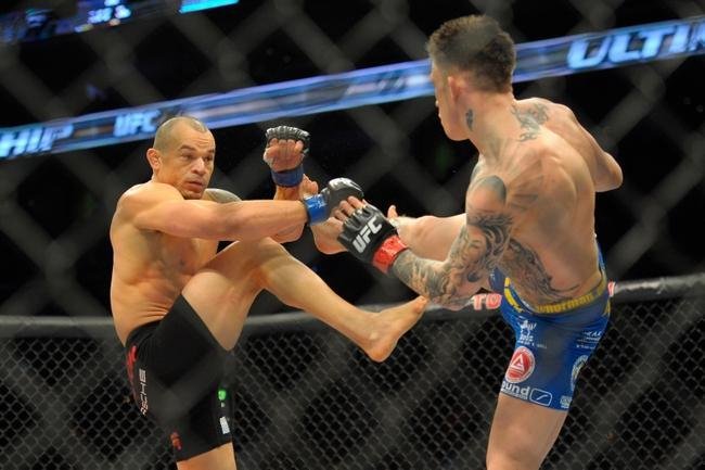 Gleison Tibau (bermuda preta) venceu Norman Parke por deciso dividida
