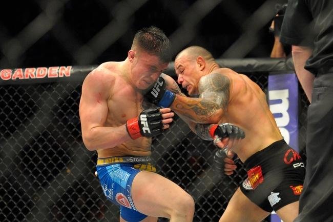 Gleison Tibau (bermuda preta) venceu Norman Parke por deciso dividida

