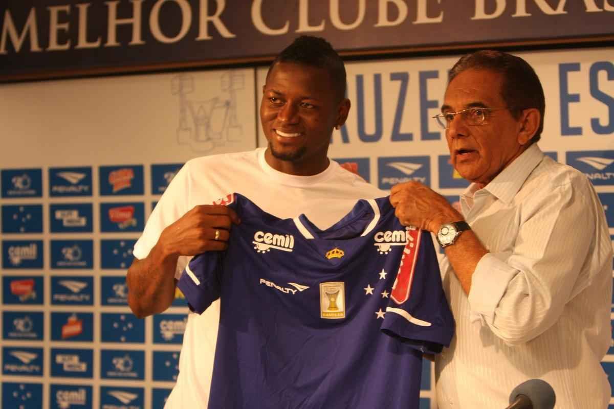 Riascos foi apresentado nesta tera-feira na Toca da Raposa