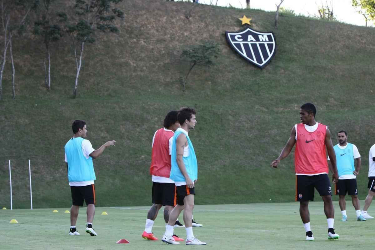 Treino do Shakhtar Donetsk da ucrnia na Cidade do Galo. Time de Bernard enfrenta o Atltico nesta quarta-feira, no Independncia, em amistoso