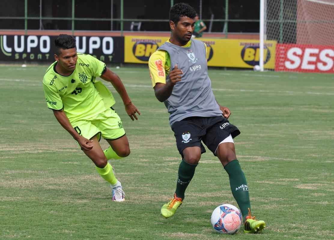 Com gols de Rodrigo Silva (2) e Diney, Amrica venceu Villa Nova por 3 a 1, no CT Lanna Drumond. Diego Clementino marcou para o time de Nova Lima.