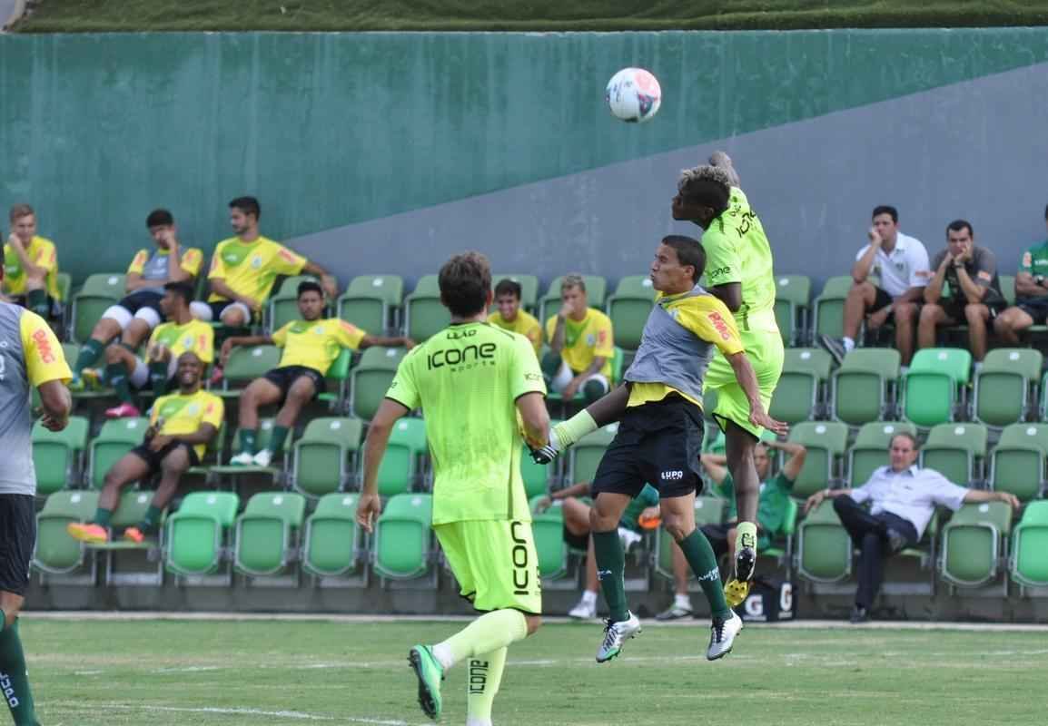 Com gols de Rodrigo Silva (2) e Diney, Amrica venceu Villa Nova por 3 a 1, no CT Lanna Drumond. Diego Clementino marcou para o time de Nova Lima.