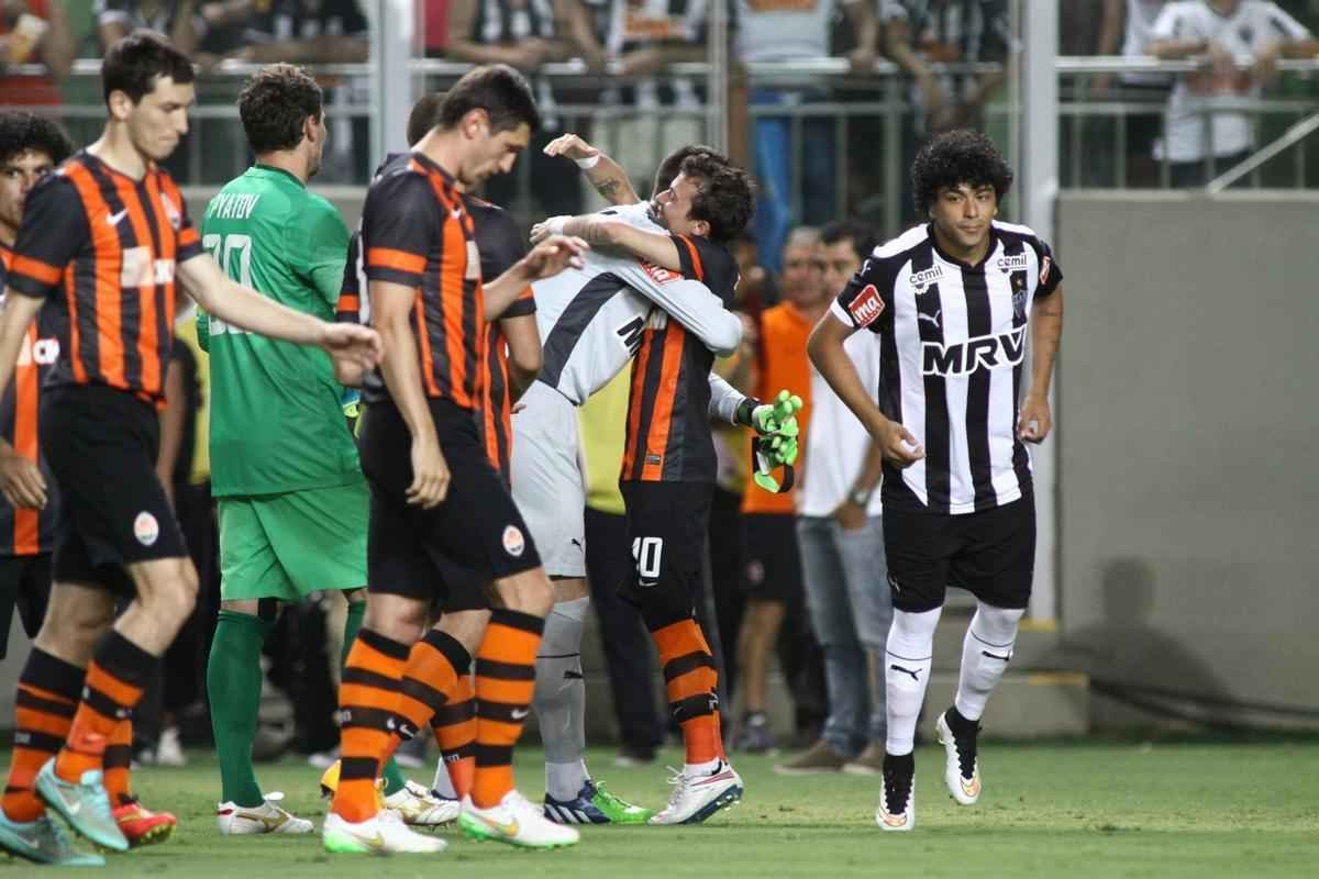 Imagens do amistoso internacional entre Atltico e Shakhtar Donetsk, da Ucrnia, no Estdio Independncia