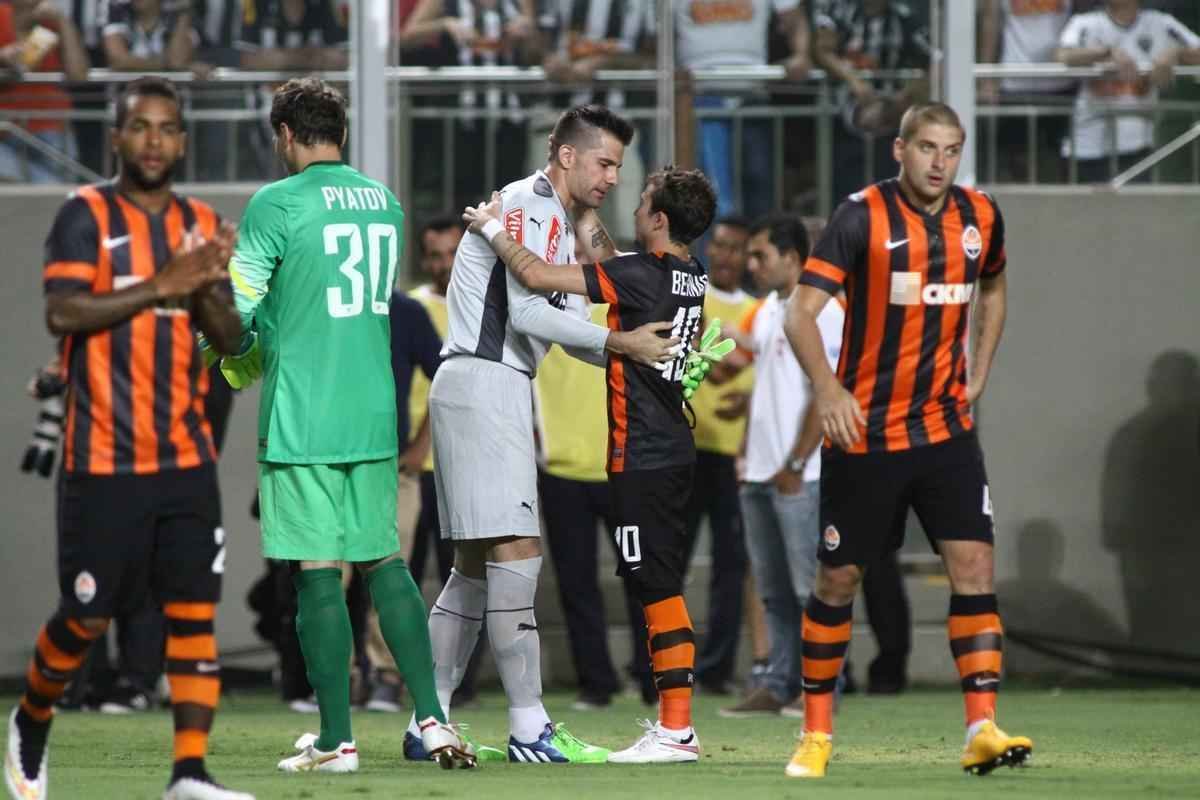 Imagens do amistoso internacional entre Atltico e Shakhtar Donetsk, da Ucrnia, no Estdio Independncia