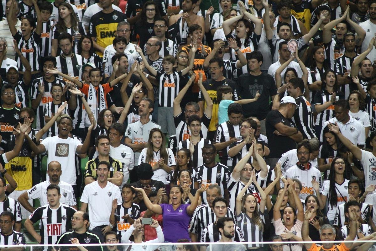 Imagens do amistoso internacional entre Atltico e Shakhtar Donetsk, da Ucrnia, no Estdio Independncia