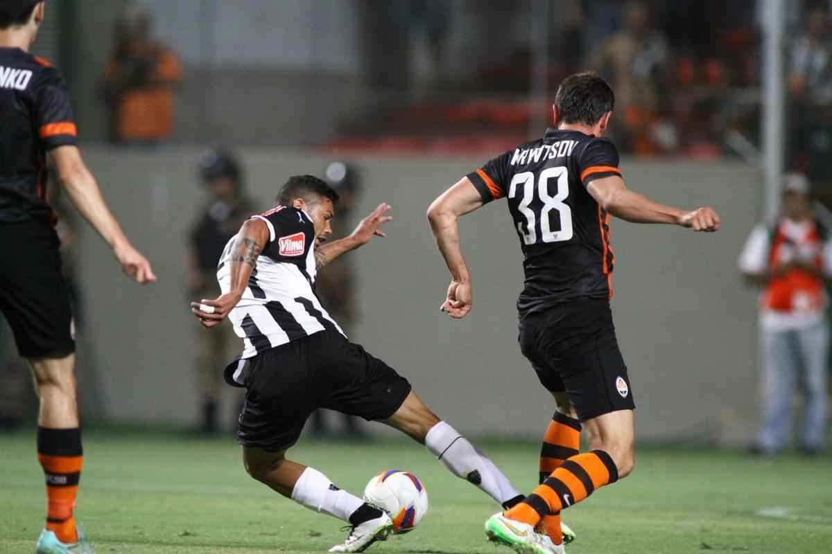 Imagens do amistoso internacional entre Atltico e Shakhtar Donetsk, da Ucrnia, no Estdio Independncia