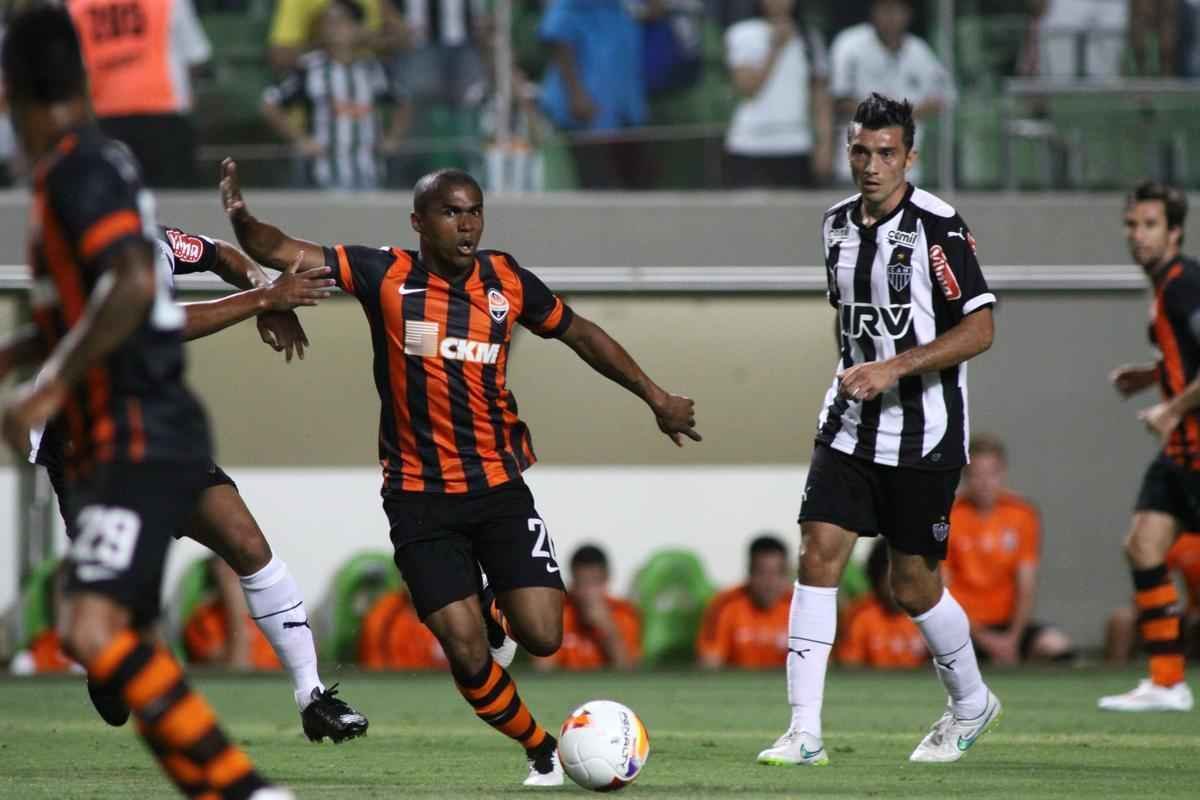 Imagens do amistoso internacional entre Atltico e Shakhtar Donetsk, da Ucrnia, no Estdio Independncia