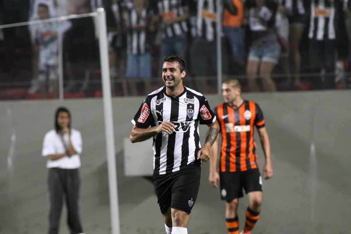 Imagens do amistoso internacional entre Atltico e Shakhtar Donetsk, da Ucrnia, no Estdio Independncia