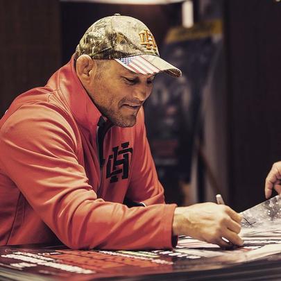 Confira as imagens do Media Day do UFC na Sucia - Dan Henderson