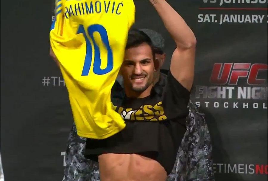 Misrad Bektic entrou com a camisa da Seleo Sueca, com nome e nmero de Ibrahomovic 