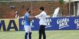 Lucas Silva foi  Toca da Raposa II, nesta sexta  tarde, para se despedir dos companheiros de Cruzeiro. Jogador foi vendido ao Real Madrid por 14 milhes de euros e assinar contrato de seis anos e meio