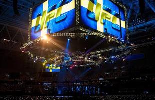 Evento na Tele2 Arena, em Estocolmo, conta com 12 combates