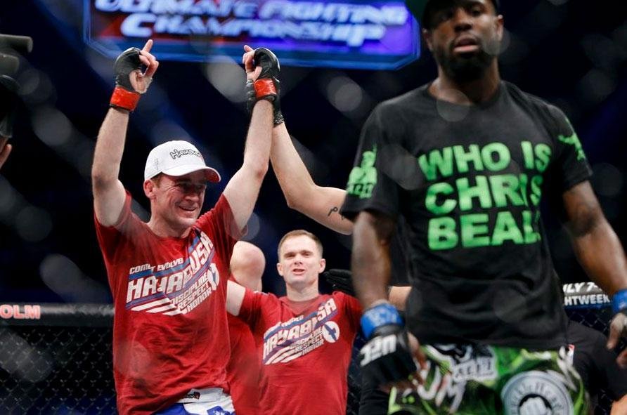 Imagens das lutas e bastidores do UFC on FOX 14, na Sucia - Neil Seery venceu Chris Beal por deciso unnime