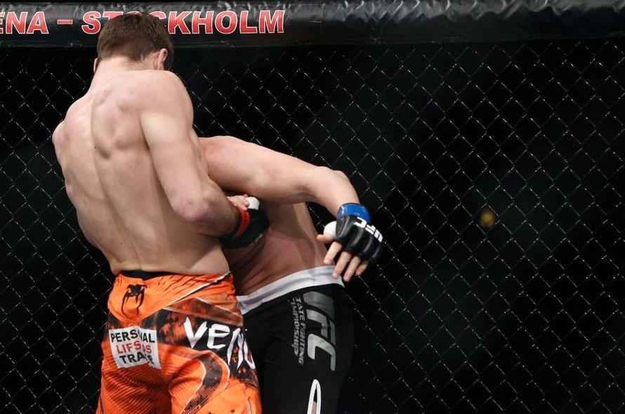 Imagens das lutas e bastidores do UFC on FOX 14, na Sucia - Nikita Krylov venceu Stanislav Nedkov por finalizao a 1m24s do primeiro round