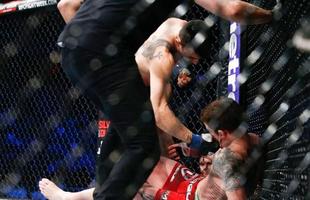 Imagens das lutas e bastidores do UFC on FOX 14, na Sucia - Makwan Amirkhani venceu Andy Ogle por nocaute tcnico aos 8s do primeiro round