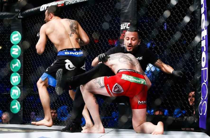 Imagens das lutas e bastidores do UFC on FOX 14, na Sucia - Makwan Amirkhani venceu Andy Ogle por nocaute tcnico aos 8s do primeiro round