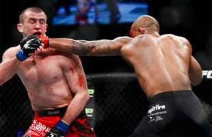 Imagens das lutas e bastidores do UFC on FOX 14, na Sucia - Albert Tumenov venceu Nico Musoke por deciso unnime (triplo 29-28)