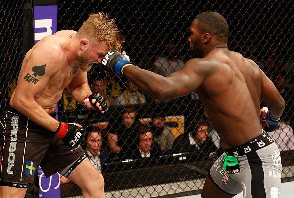Imagens das lutas e bastidores do UFC on FOX 14, na Sucia - Anthony Johnson venceu Alexander Gustafsson por nocaute tcnico aos 2m15s do primeiro round
