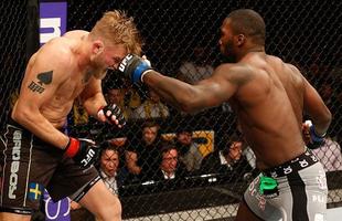 Imagens das lutas e bastidores do UFC on FOX 14, na Sucia - Anthony Johnson venceu Alexander Gustafsson por nocaute tcnico aos 2m15s do primeiro round