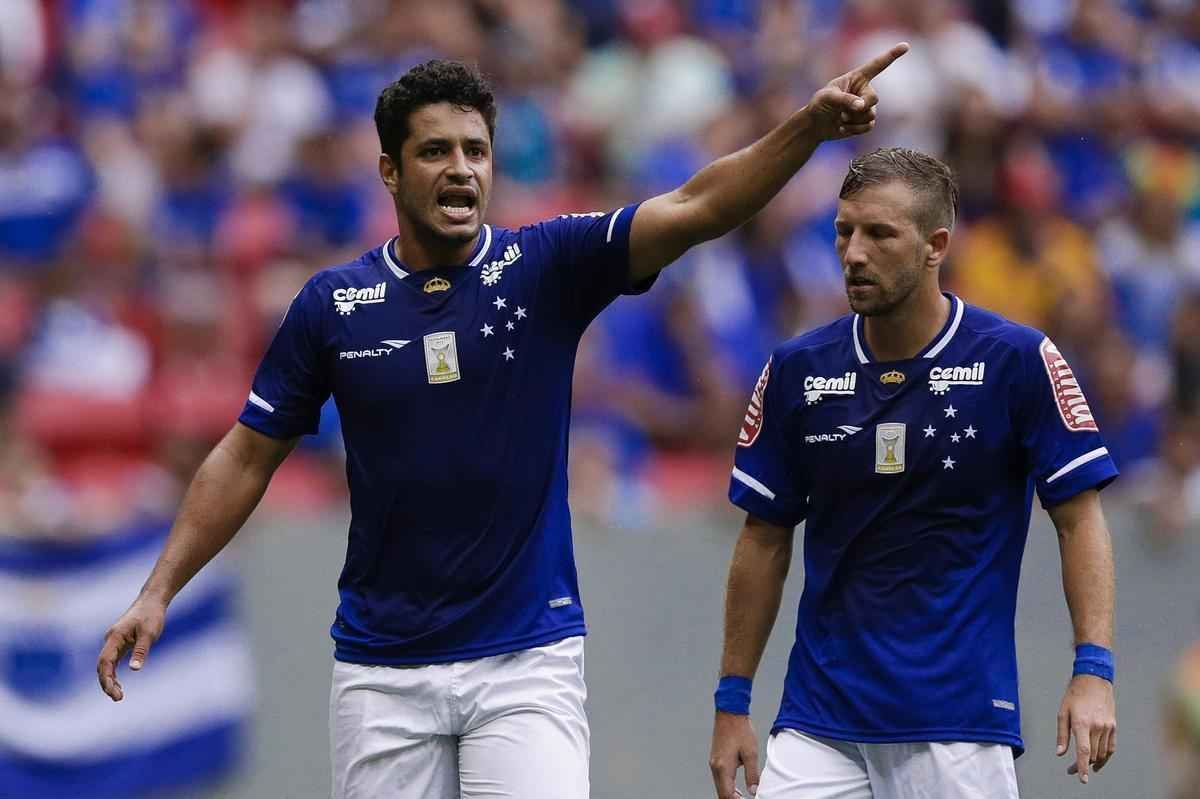 Imagens do empate entre Cruzeiro e Shakhtar Donetsk, no estdio Man Garrincha
