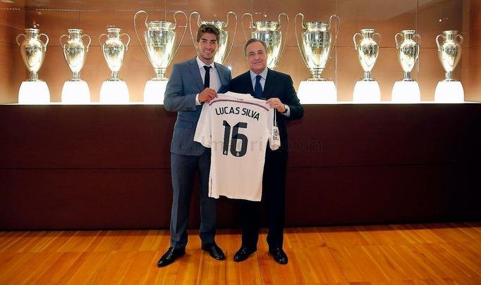 Imagens dos exames mdicos e apresentao de Lucas Silva no Real Madrid