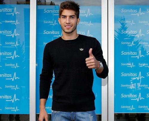 Imagens dos exames mdicos e apresentao de Lucas Silva no Real Madrid