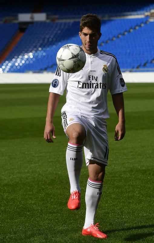 Imagens dos exames mdicos e apresentao de Lucas Silva no Real Madrid