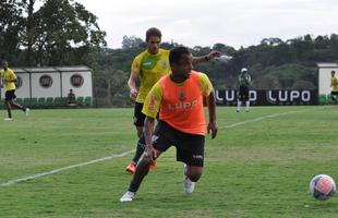 Em coletivo disputado no CT Lanna Drumond, titulares do Coelho venceram reservas por 3 a 1