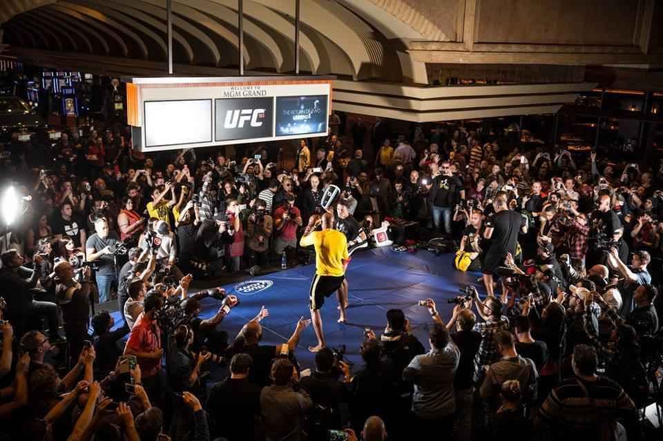 Anderson Silva no treino aberto do UFC 183, no MGM Grand Garden Arena, em Las Vegas