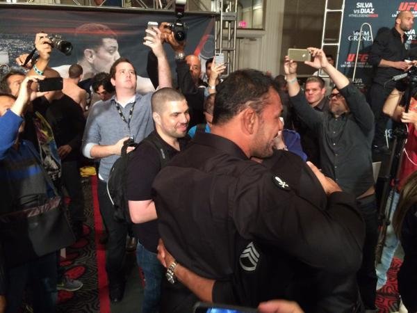 Veja imagens do Media Day do UFC 183, em Las Vegas - Anderson Silva e Rodrigo Minotauro