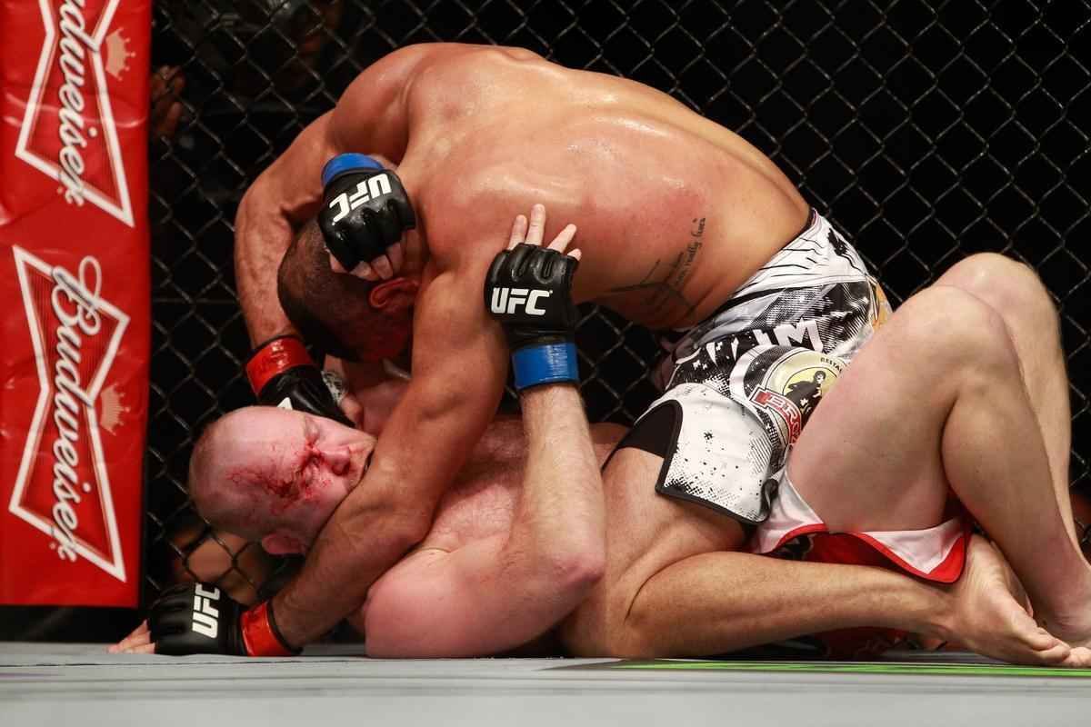 Thales Leites venceu Tim Boetsch por finalizao no segundo round