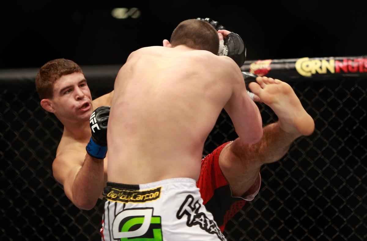 Al Iaquinta venceu Joe Lauzon por nocaute tcnico no segundo round