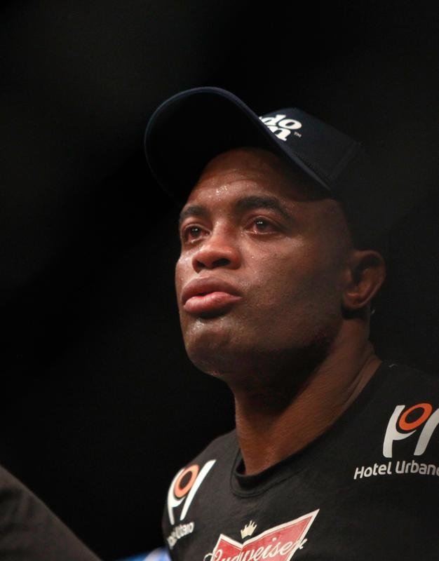 Em retorno ao octgono depois de 13 afastado por fratura na perna esquerda, Anderson Silva venceu Nick Diaz por deciso unnime, na luta principal do UFC 183, na MGM Grand Garden, em Las Vegas