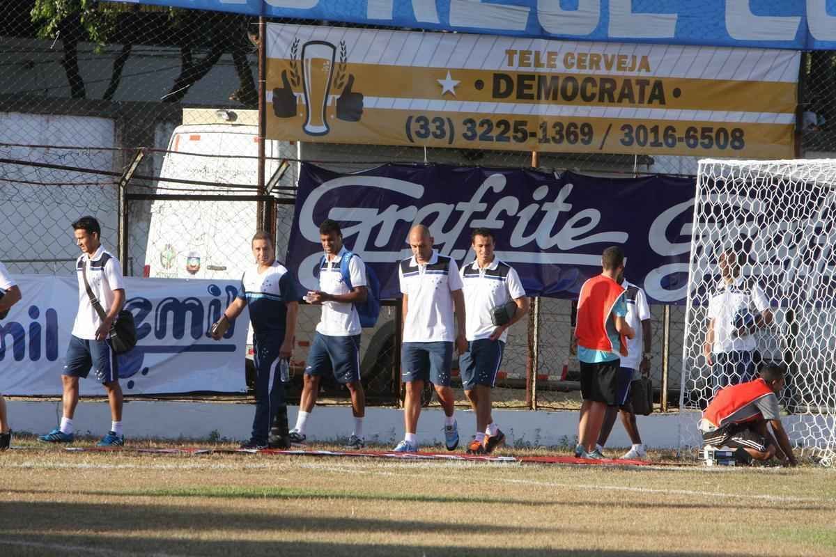 Cruzeiro arrancou no Mineiro com vit�ria de virada sobre o Democrata no Mamud�o
