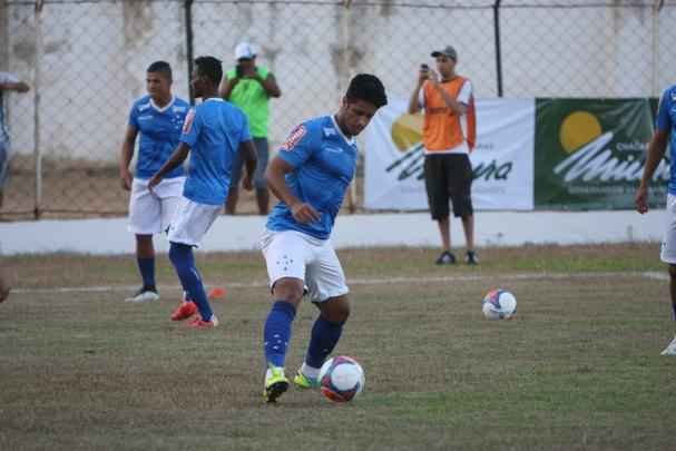 Cruzeiro arrancou no Mineiro com vitria de virada sobre o Democrata no Mamudo