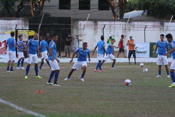 Cruzeiro arrancou no Mineiro com vitria de virada sobre o Democrata no Mamudo