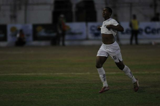 Cruzeiro arrancou no Mineiro com vitria de virada sobre o Democrata no Mamudo