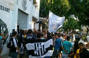 Imagens das torcidas antes da partida no Mamud�o