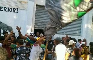 Imagens das torcidas antes da partida no Mamud�o