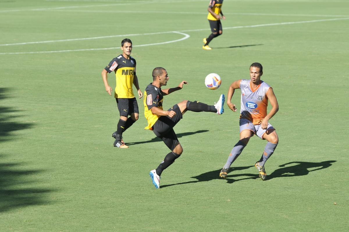 Imagens do jogo-treino entre Atl�tico e Social