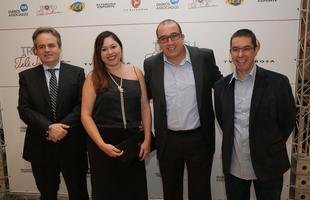 Grandes estrelas desfilaram pelo Teatro Bradesco durante a cerim�nia do Tel� Santana