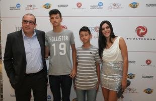Grandes estrelas desfilaram pelo Teatro Bradesco durante a cerim�nia do Tel� Santana