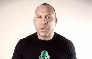 Veja outros astros e lutadores brasileiros que caram no doping - No ano passado, Wanderlei Silva foi acusado pelo UFC de ter fugido do coletor enviado pela comisso atltica  sua academia para no passar pelo exame. Na poca, o advogado do lutador admitiu que ele estava usando diurticos para aliviar dores causadas por uma leso no punho. Mesmo depois de anunciar aposentadora, Wanderlei no compareceu  sua audincia e foi banido de lutar em Nevada