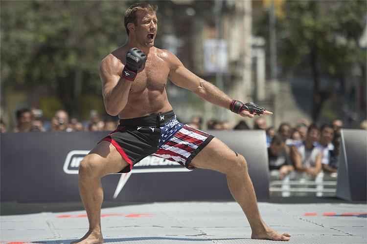 Veja outros astros e lutadores brasileiros que caram no doping  - Hall da Fama do UFC, Stephan Bonnar foi flagrado por uso do esteroide anabolizante drostanolona, na derrota para Anderson Silva, onde se aposentou. O ex-lutador j havia sido pego em 2006, quando foi suspenso e obrigado a pagar uma multa de US$ 5 mil