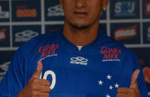 O meia Souza foi um dos jogadores contratados pelo ento diretor de futebol Alexandre Mattos durante seu primeiro ano no clube