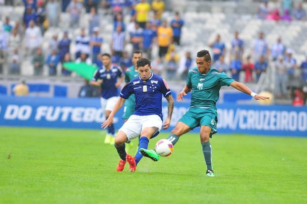 Cruzeiro e Caldense se enfrentaram em jogo vlido pela segunda rodada do Estadual