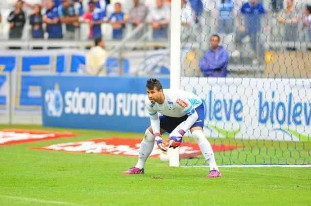 Cruzeiro e Caldense se enfrentaram em jogo vlido pela segunda rodada do Estadual